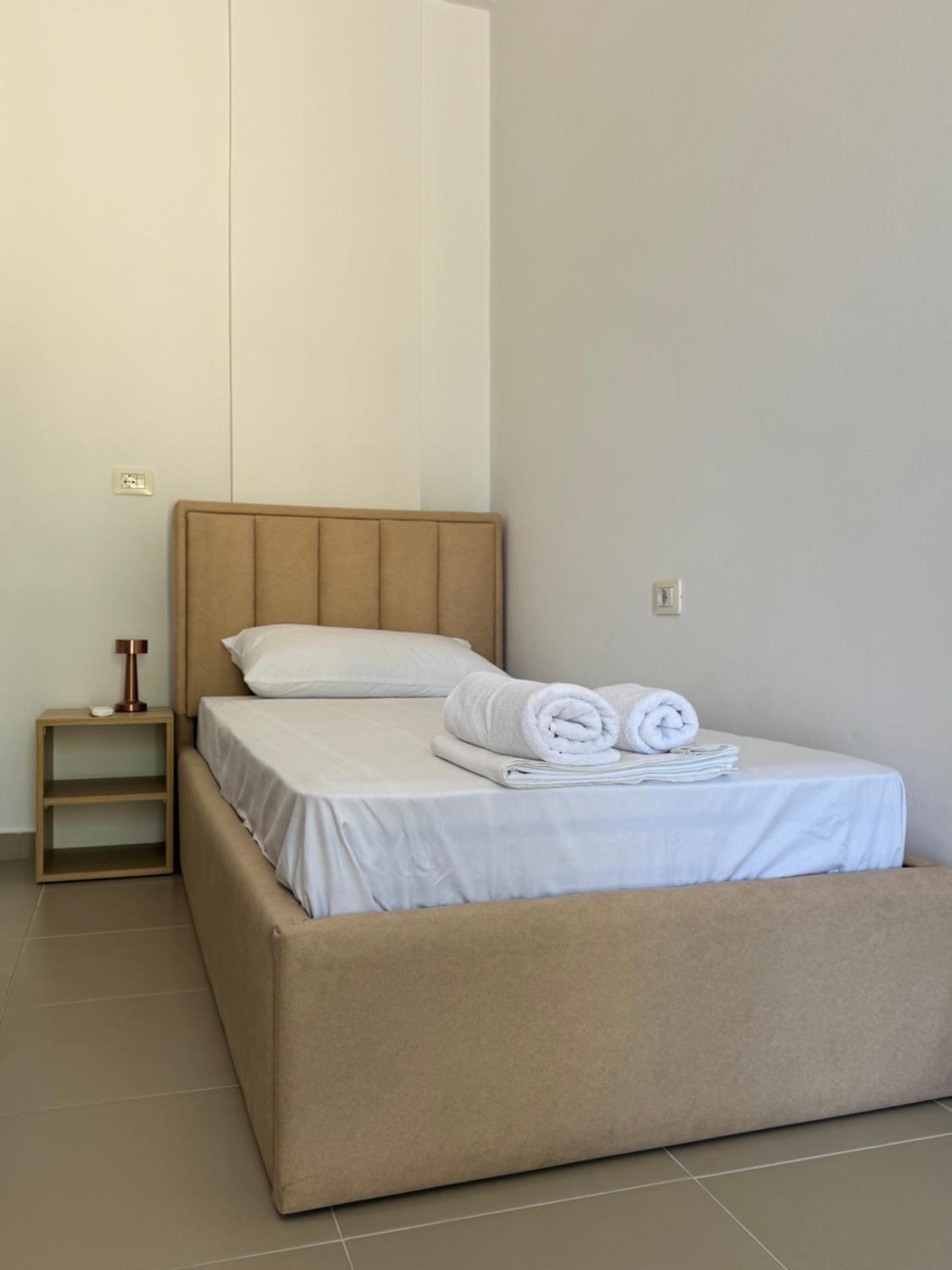 Vila S&S Vlorë Exterior foto